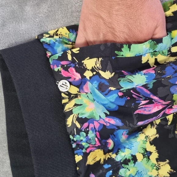 Lorna Jane Black Premium - Picture 5 of 13